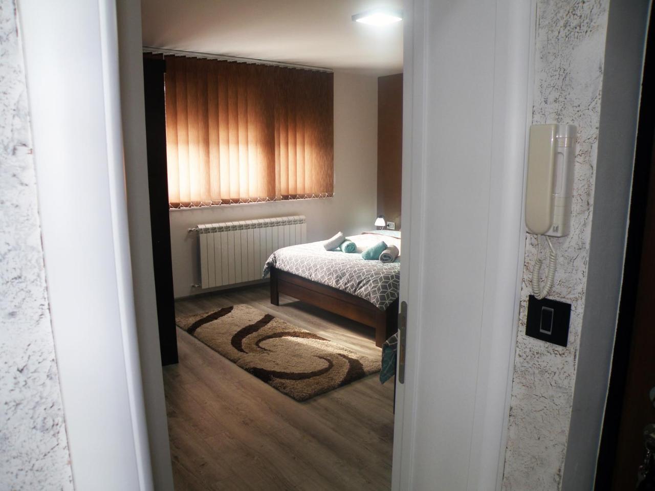 Kristal Apartmani Аранделовац Экстерьер фото