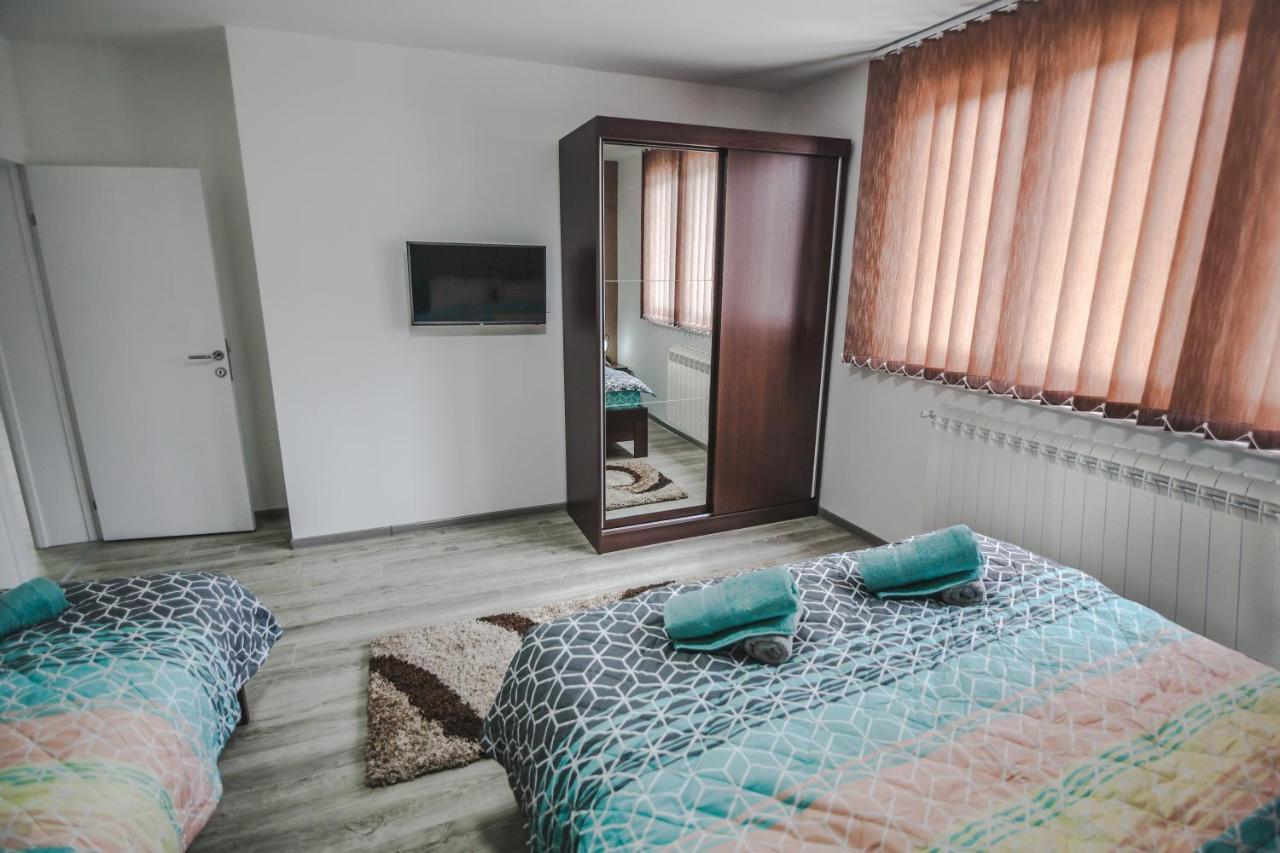 Kristal Apartmani Аранделовац Экстерьер фото